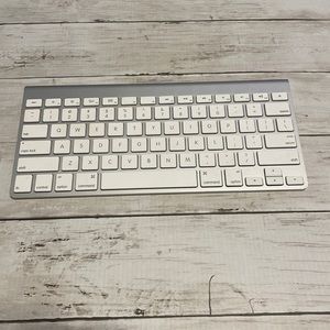 Apple Wireless Keyboard